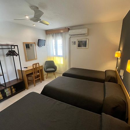 Hostal Tarres Anglés Kültér fotó