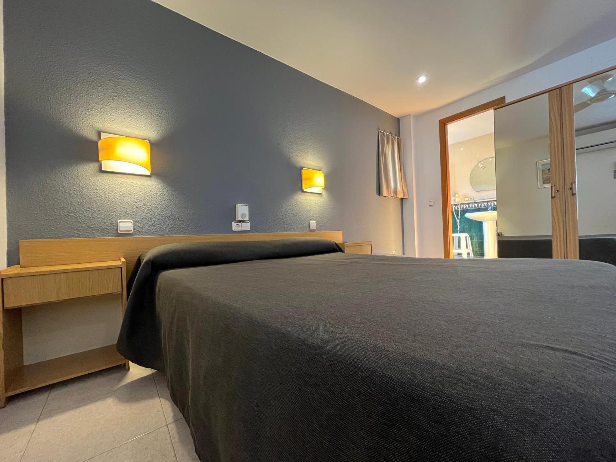 Hostal Tarres Anglés Kültér fotó