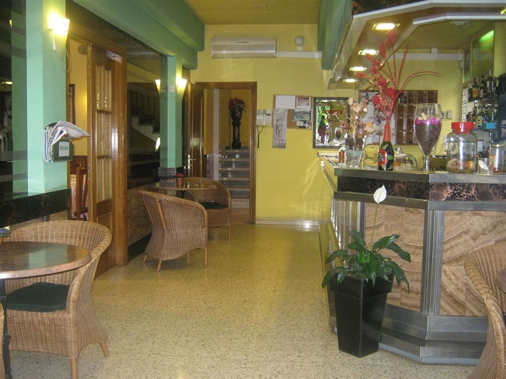 Hostal Tarres Anglés Kültér fotó